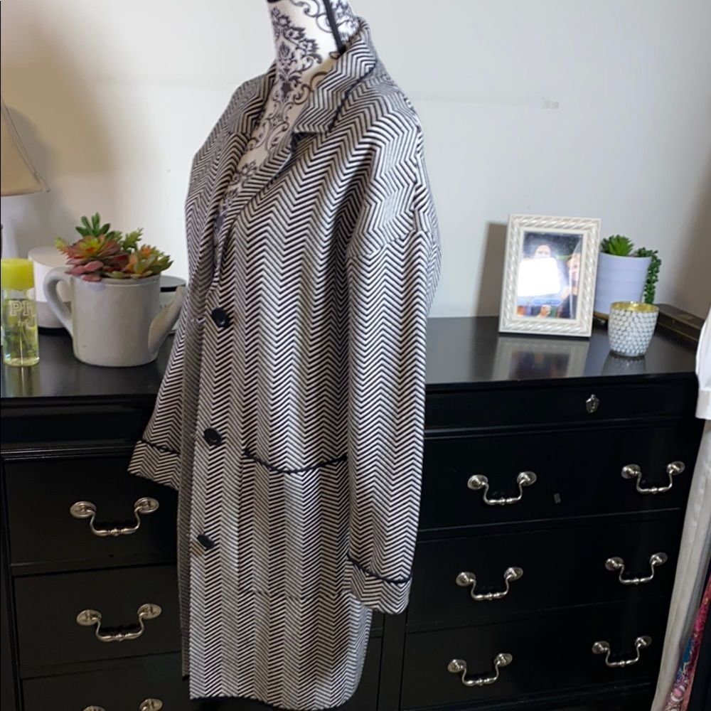 Nine West Long Black & White Blazer with Notched Lapels Size Small - Picture 6 of 9